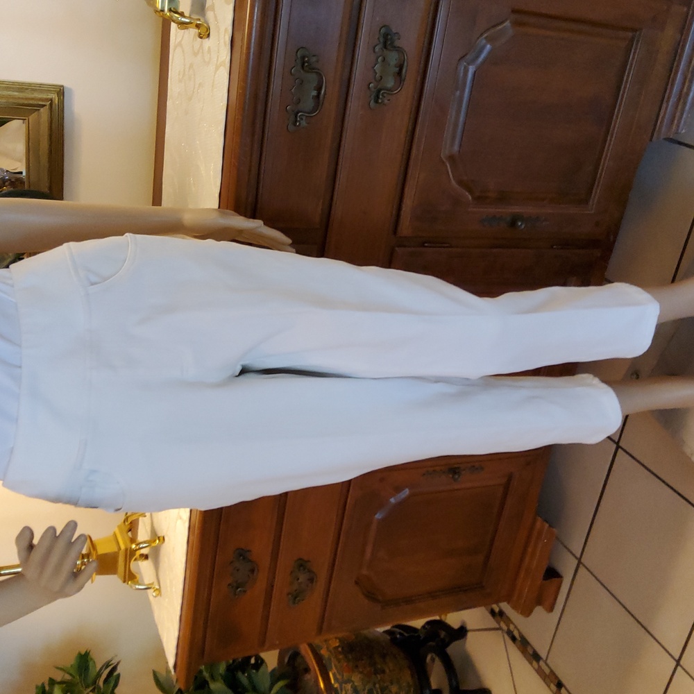 Belle by Kim Gravel Regular Flexibelle Cropped Jean